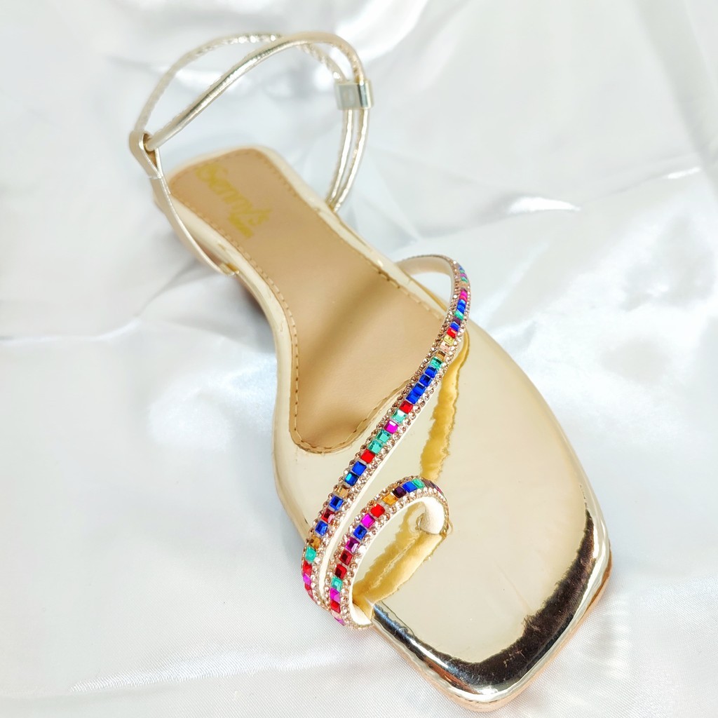 Sandália Feminina Brilho Rasteirinha Strass Tendência Pedraria Glitter Metalizado Moda Chinelo Confortável Elegante