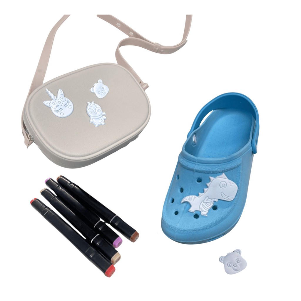 Kit Bolsa e Babuche Infantil Personalizar com Pins Sortidos