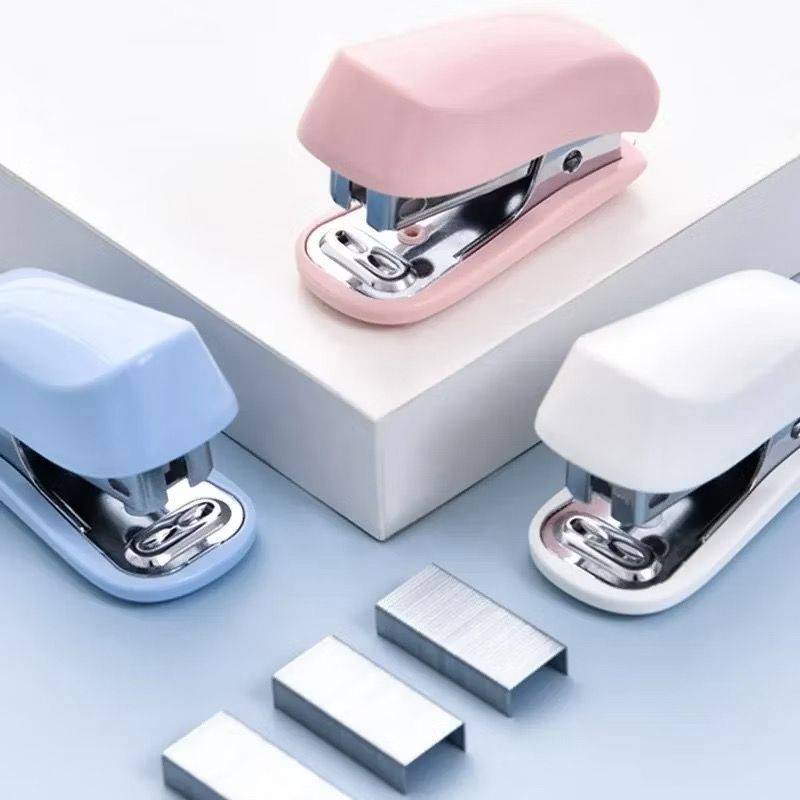 Mini Grampeador Com Grampos Para Até 12 Folhas GRP0007 em Oferta na Shopee