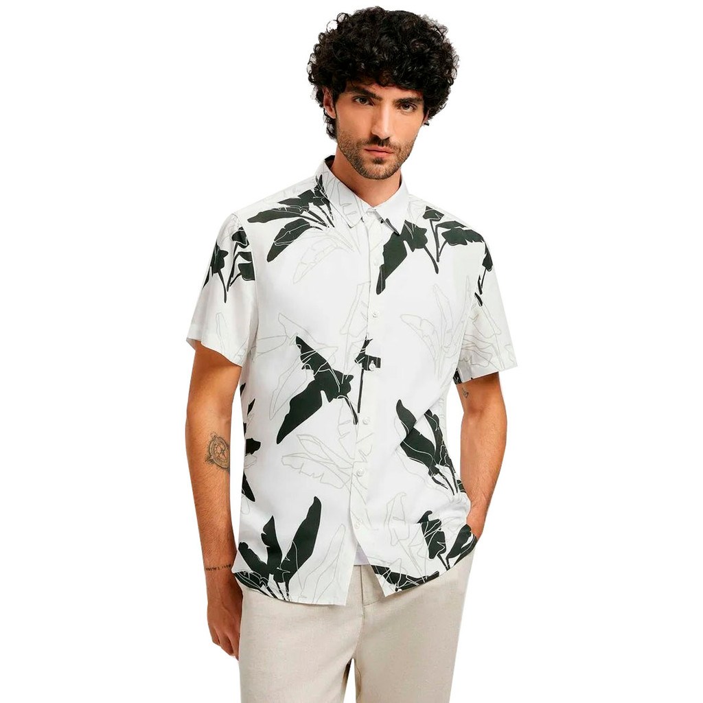 Camisa Hering Masculina Manga Curta Comfort Estampada