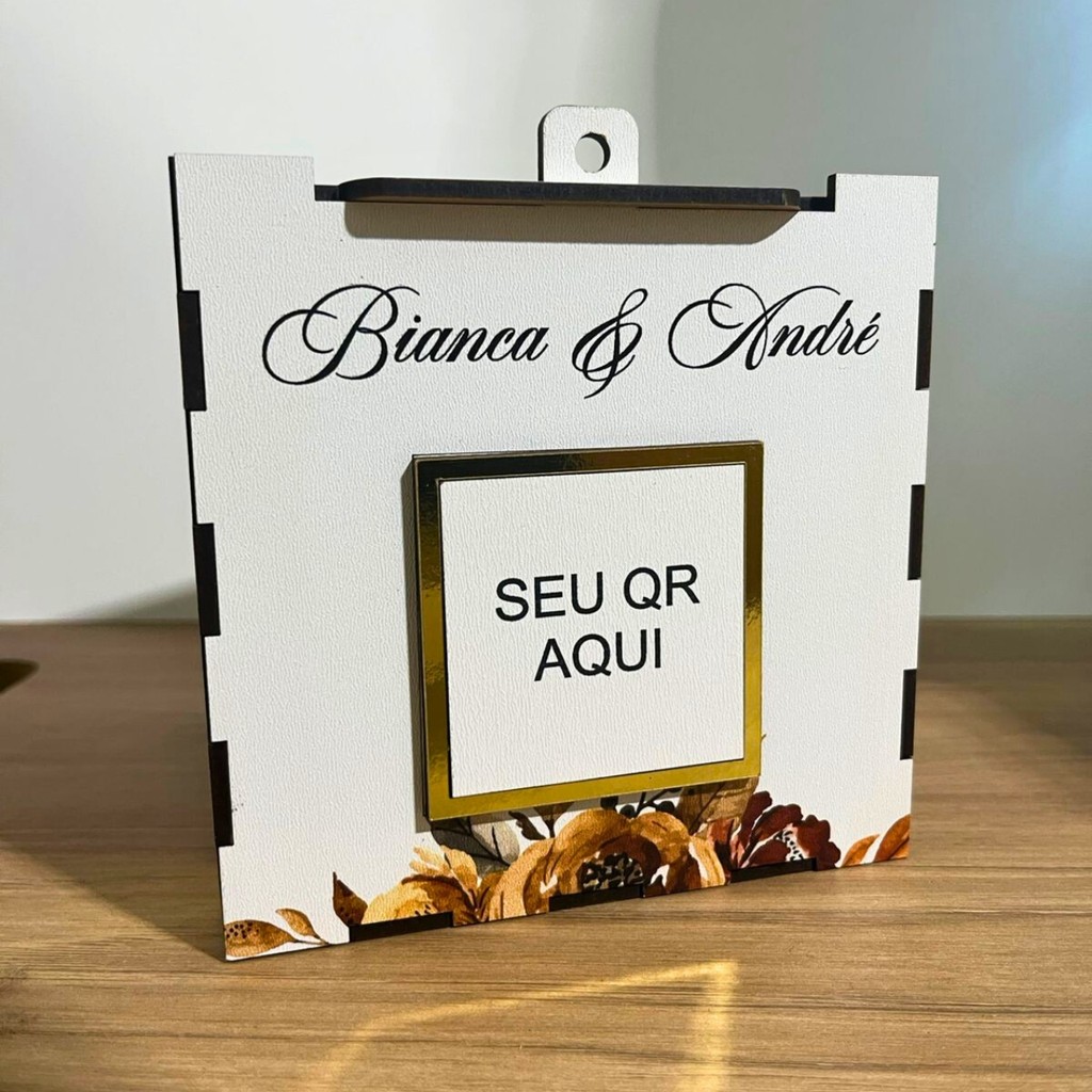 Caixa Cofre PIX Casamento Personalizada MDF | Iniciais do Casal | QR Code Pronto