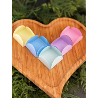 50 Forminhas 3x3 de doces Candycolor - 5 CORES brigadeiro beijinho  doces finos 15 anos - festa 1 ano jardim encantado em Oferta na Shopee