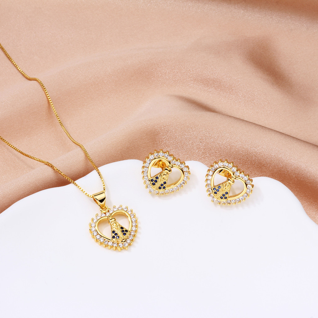 Kit Colar Brincos Feminino Coracao Luxo Conjunto Folheado a Platina Nossa Senhora Zircônia Cravejada em Oferta na Shopee