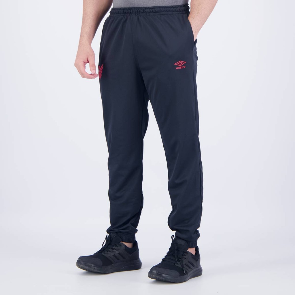 Detalhes do Calça Umbro Athletico Paranaense Viagem 2024 Preta