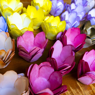 25 Forminha Para Docinhos Flor July Luxo Casamento Festa Diversas Cores em Oferta na Shopee