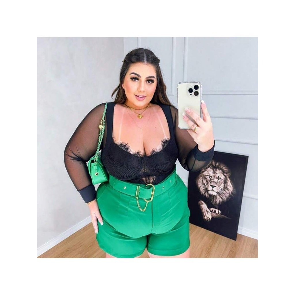 Cropped  Plus Size  Em Renda  Manga Longa Em Tule Fundo Nude