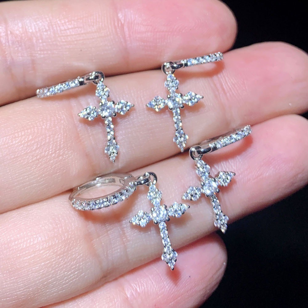 Brinco Argola Fina Cruz com Seta Ice Cravejado Modelo Premium Hip Hop em Oferta na Shopee