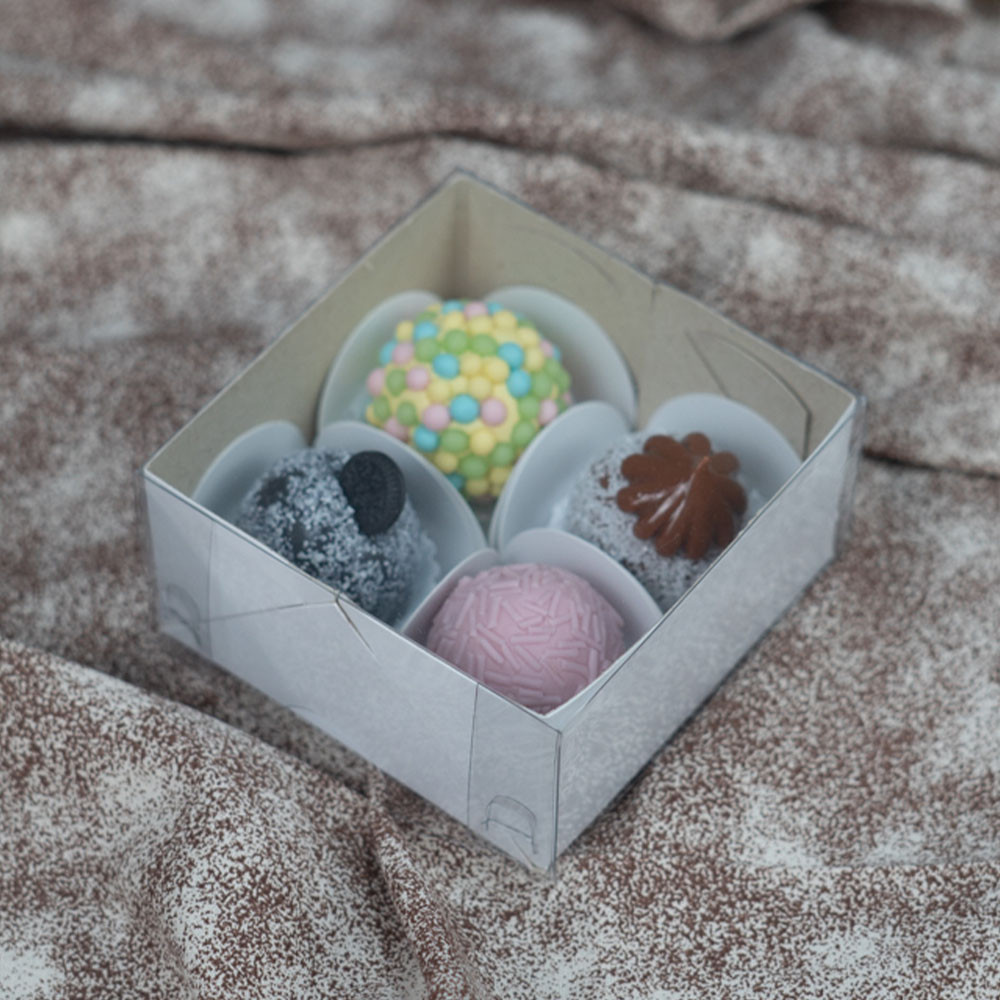 50 Caixas para 4 Doces | 8x8x4 cm | Brigadeiros, Bombons, Trufas e Lembrancinhas | Tampa em Acetato Transparente em Oferta na Shopee