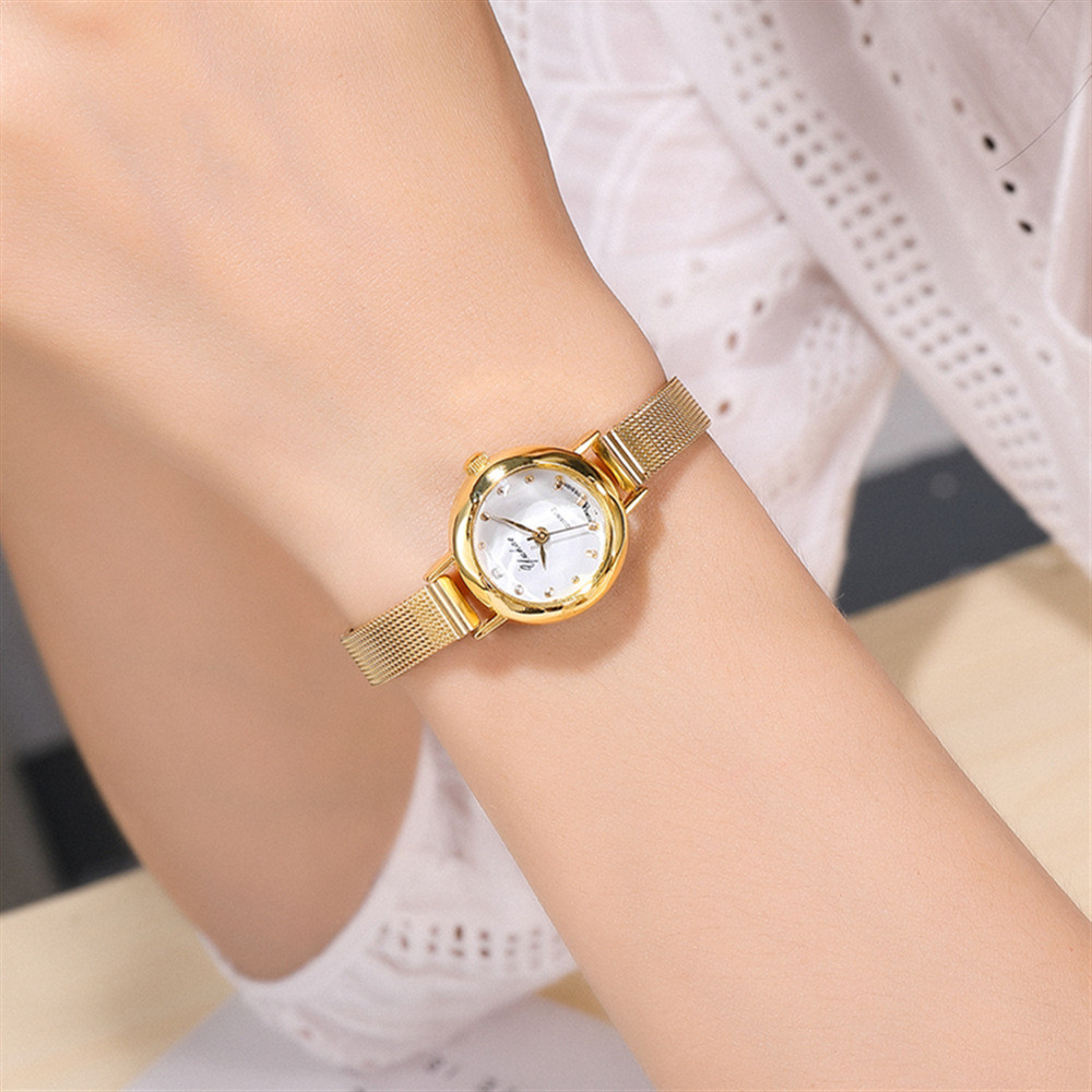 Relógio Atemporal Sofisticado Pulseira De Malha Premium Com Detalhes De Pérola Simulada Feminina