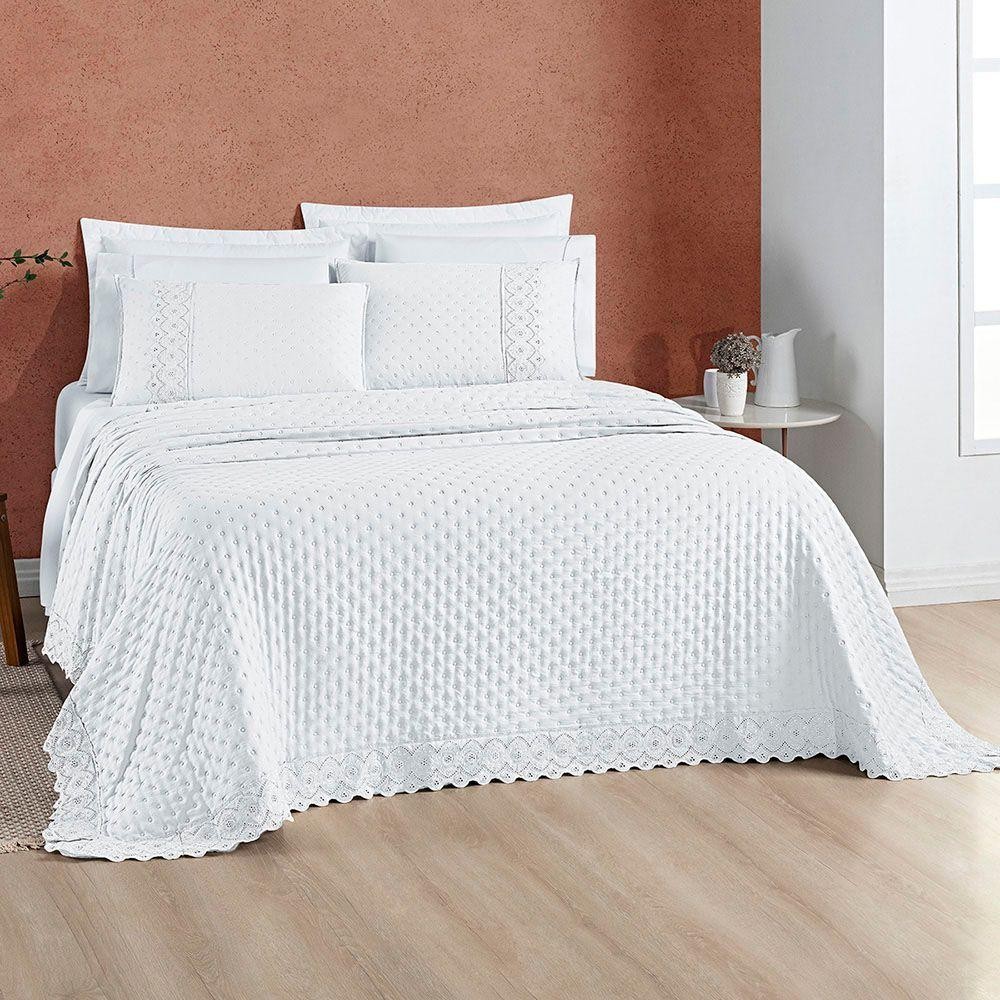 Detalhes do Kit Cobre Leito Colcha Bouclê King Laise Bordada Micropercal 200 Fios 3 Peças - Branco Neve