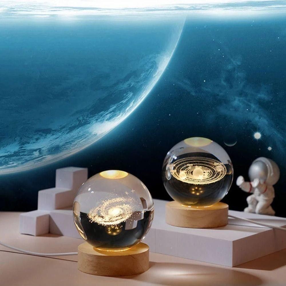 Luminária Bola de Cristal, Mesa Sistema Solar Saturno Lua Galáxia LED Base Madeira Enfeite Decorativo Casa em Oferta na Shopee
