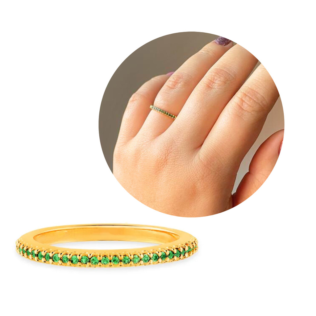 Aparador meia aliança zircônia verde banhado a ouro 18K em Oferta na Shopee
