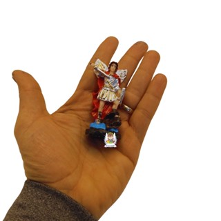 Miniatura de Imagem de Miguel Arcanjo em Resina Pequena para Decoração Religiosa em Oferta na Shopee
