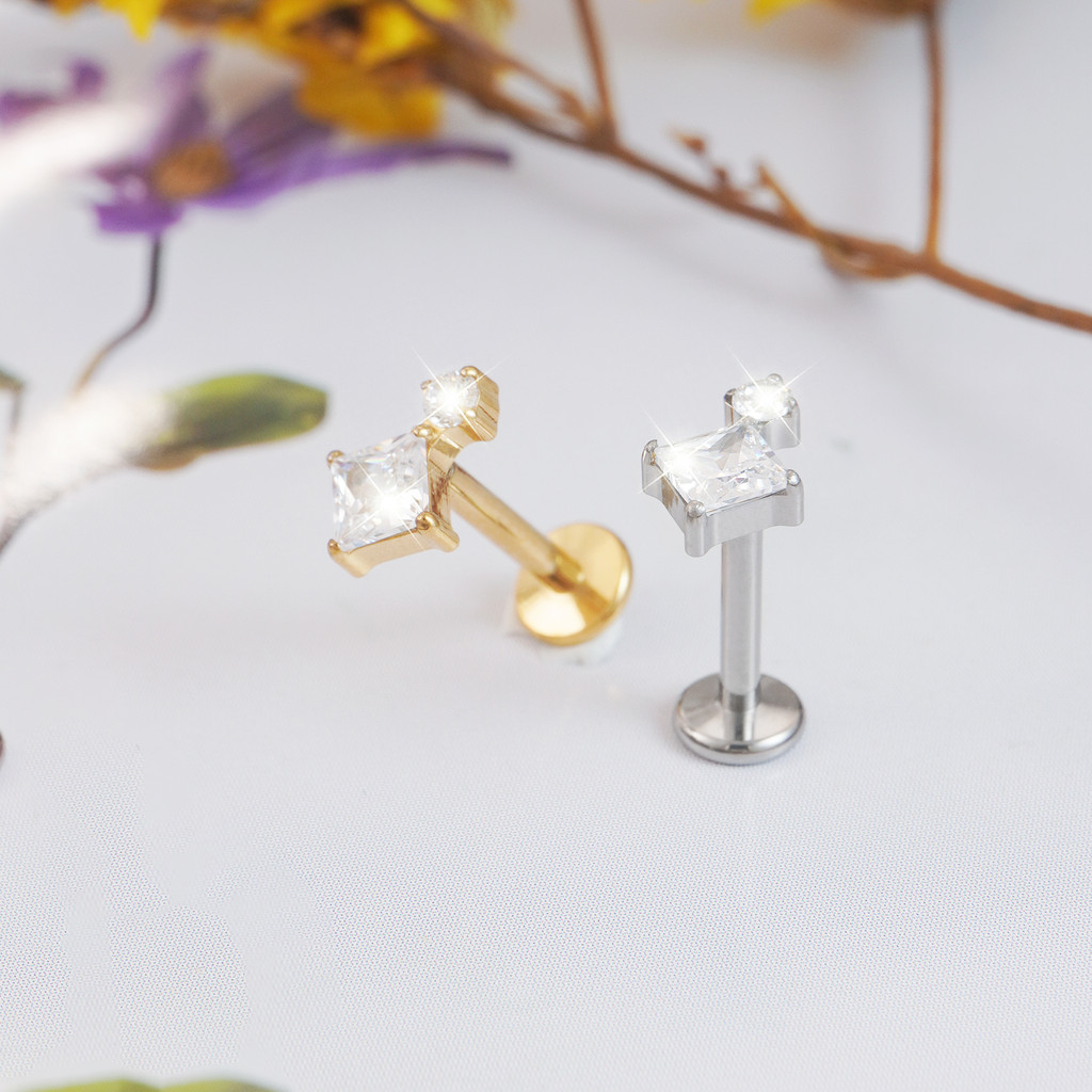 Piercing Labret Titânio Pvd Quadrado Zircônias Helix Tragus Ponto de luz Conch