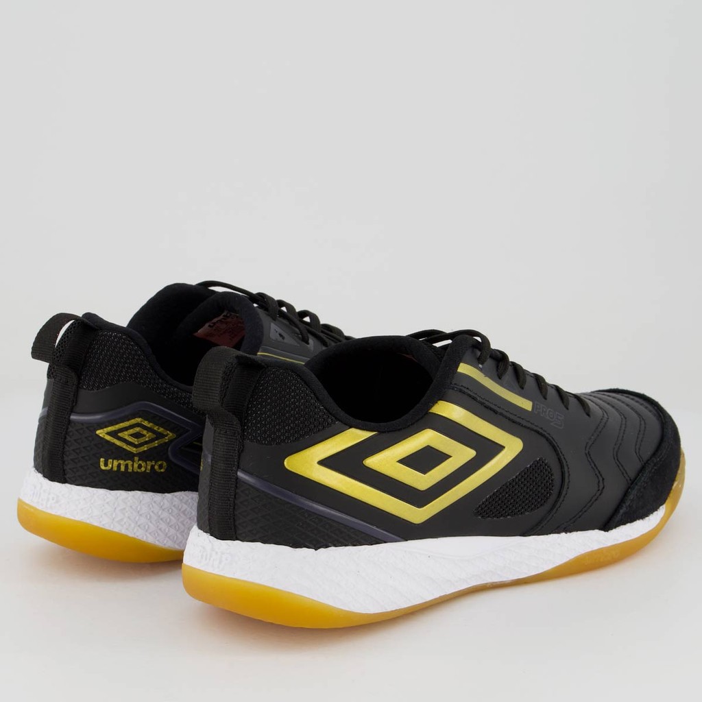 Detalhes do Chuteira Umbro Pro 5 Bump Futsal Preta e Dourada
