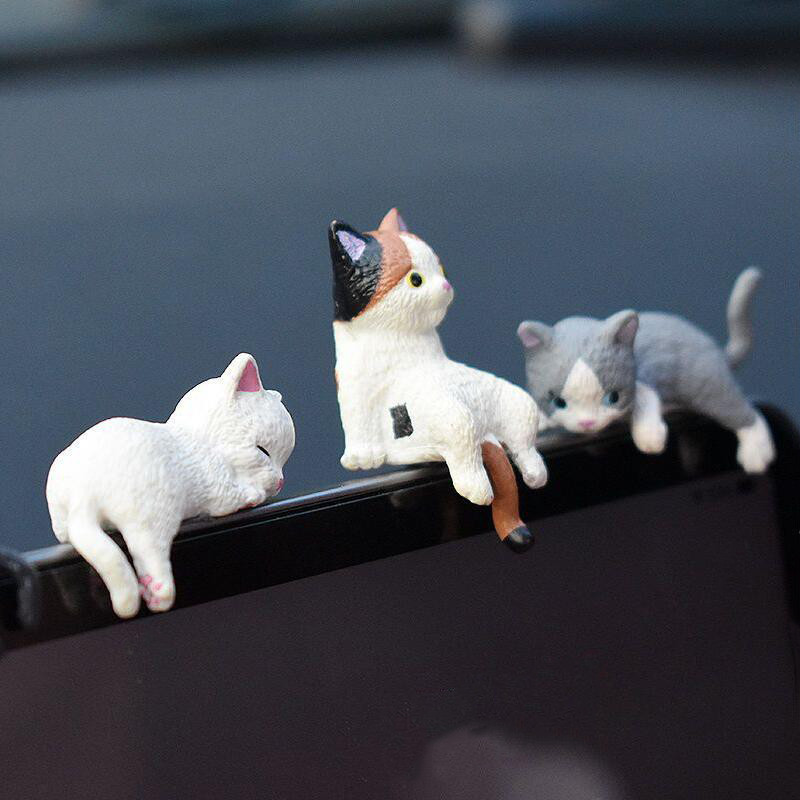 Novo Super Fofo Tela De Carro De Gato Sonolento Pequenos Ornamentos Console Do Bonecas Decoração em Oferta na Shopee