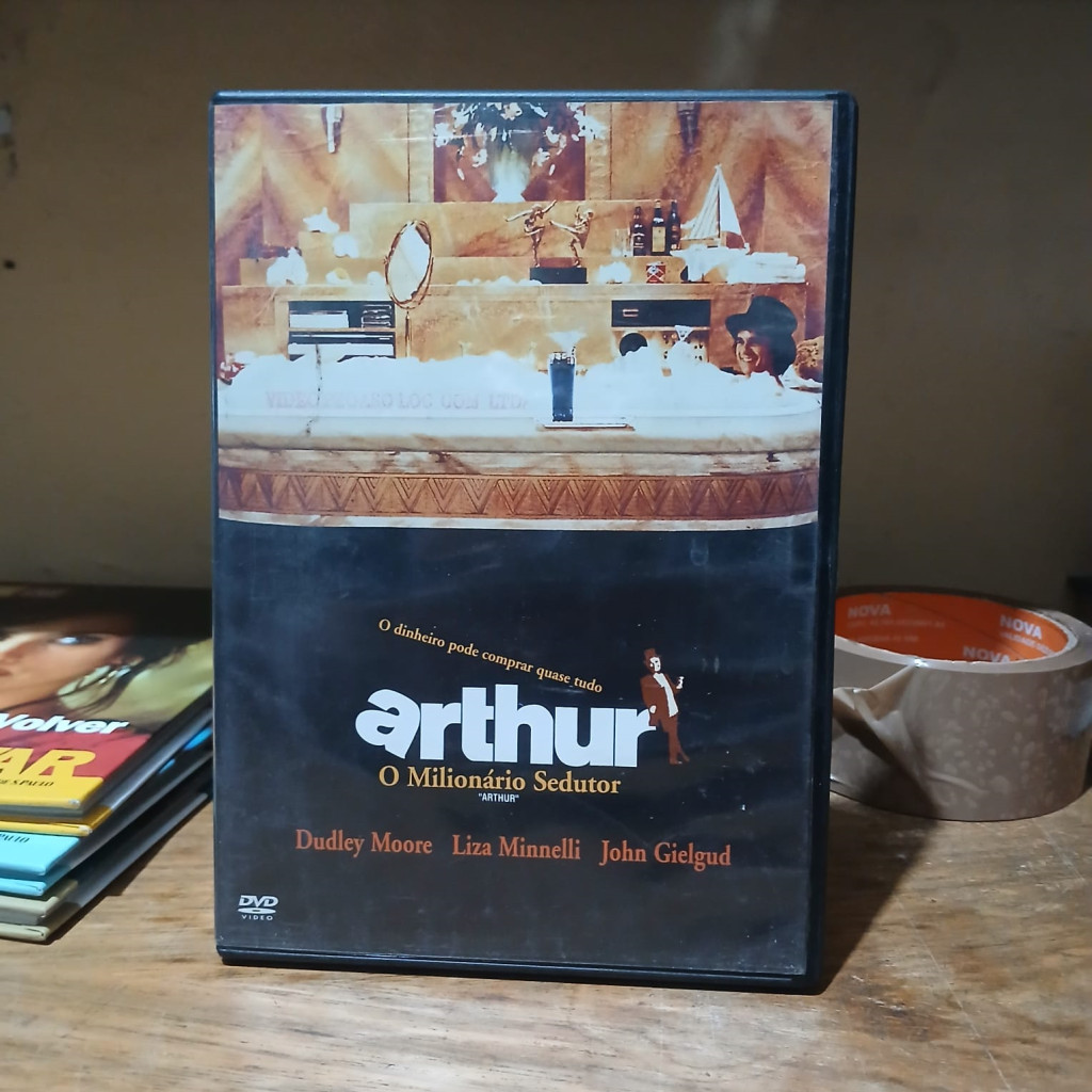 DVD ARTHUR  - O MILIONARIO SEDUTOR de Steve Gordon - Original editora