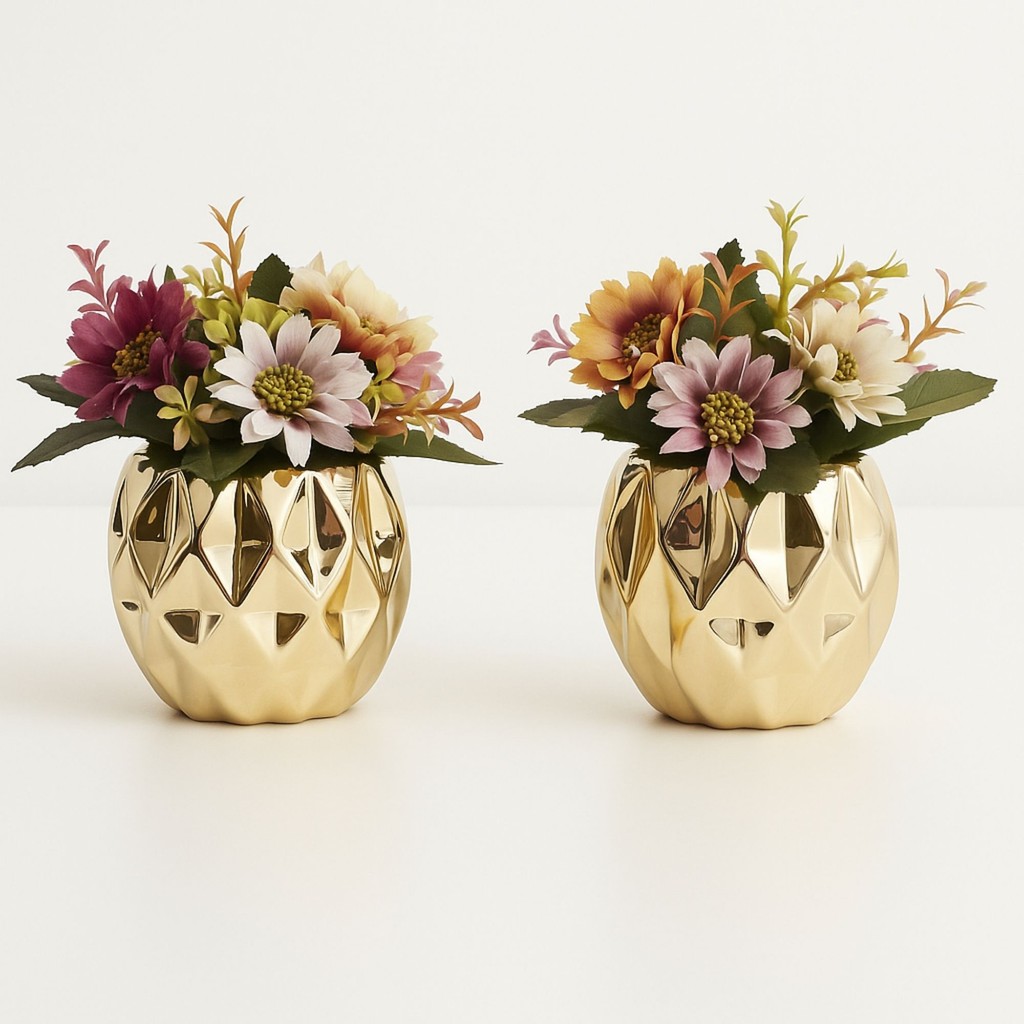 Decoração 2 Mini Vasinhos Cerâmica e Flor Artificial Enfeite em Oferta na Shopee