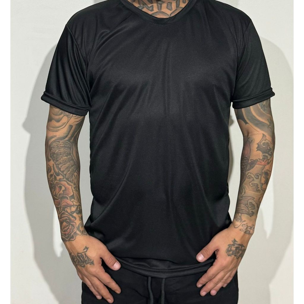 Promoção Camiseta Masculina Lisa - Tecido Frio- Casual Treino Academia Esportes Exercícios Corrida- Diversas Cores PROMOÇÃO
