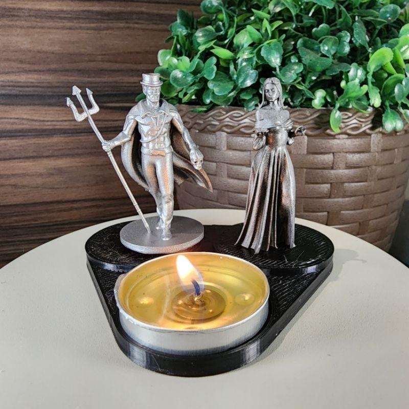 Casal Exu Tranca Ruas e Pombagira Rosa Vermelha 5cm + Kit de Altar, Vela e Adaptador Para Incensos
