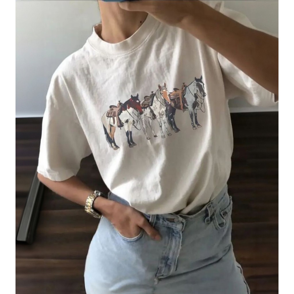 Camisa baby look estampada cavalos vaquejada estampa country feminina coleção 2025 moderna sofisticada