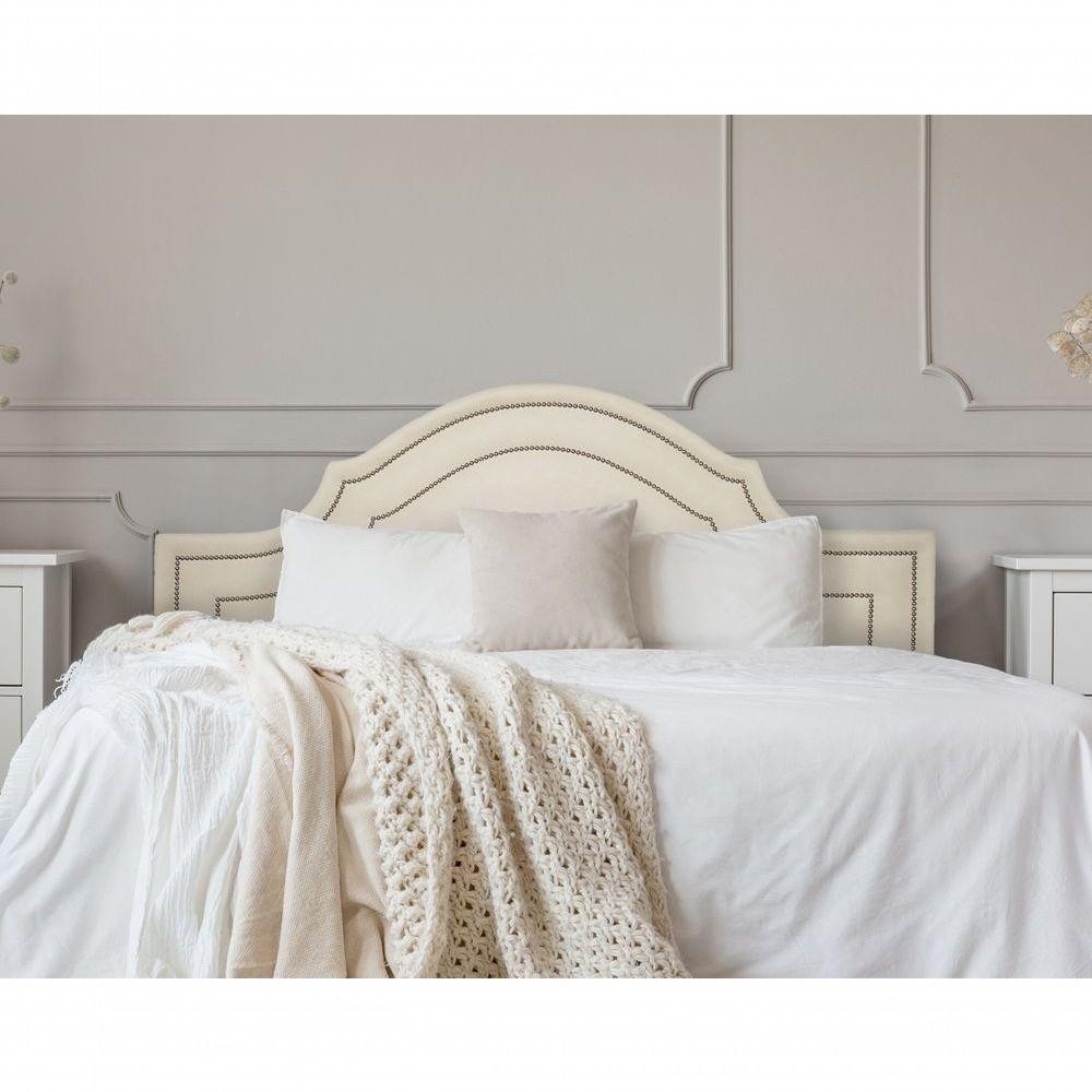 Cabeceira Casal Luxo 140x60 Suede Off White Tachas Prata - Home & Living