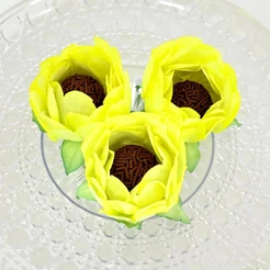 Forminha para Doces Finos - Bela Amarelo Claro - 30 unidades - Decora Doces - Rizzo