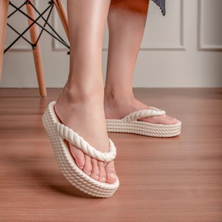 Chinelo Feminino Nuvem Trançado Lançamento do Momento Super Confortável Macio Leve Antiderrapante em Oferta na Shopee