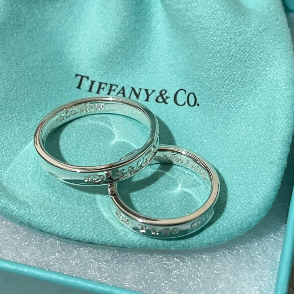 Anel De Casal Tiffan 1837 Em Prata 925 , Estreito