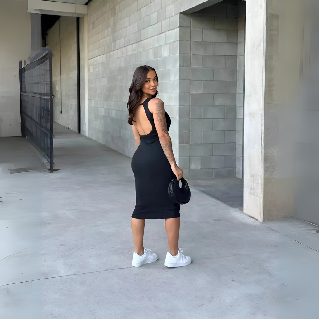 Vestido Midi Gringa Canelado Anarruga com Alcinhas e Decote nas Costas Modelagem Perfeita — imagem 2 de 2