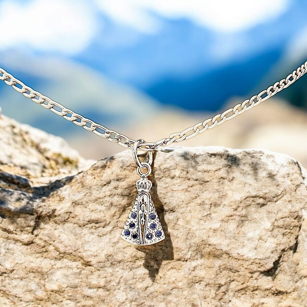 Corrente de Aço Inoxidável com Pingente de Nossa Senhora Aparecida e Detalhes em Zircônia Azul em Oferta na Shopee