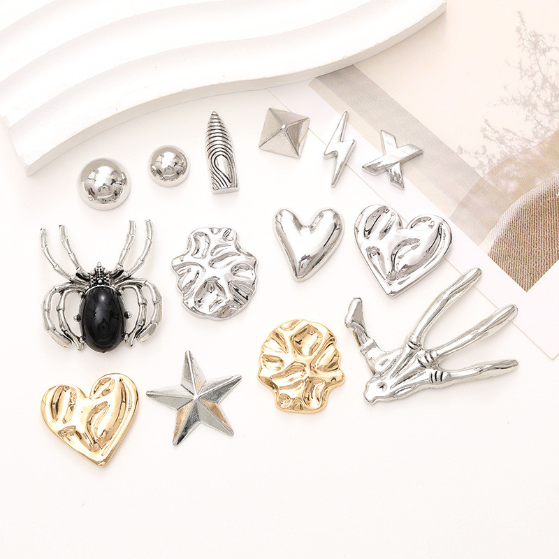 Criativo Novo Estilo Punk Metal Prata Ouro DIY Tamanco Pinos INS Charme Botão Acessórios Adequados Para Sandálias