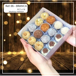 10~50 CAIXA 16 DOCES BRANCA QUADRADA 14X14X4 TAMPA ACETATO (YIN) P0063(CHOCO)
