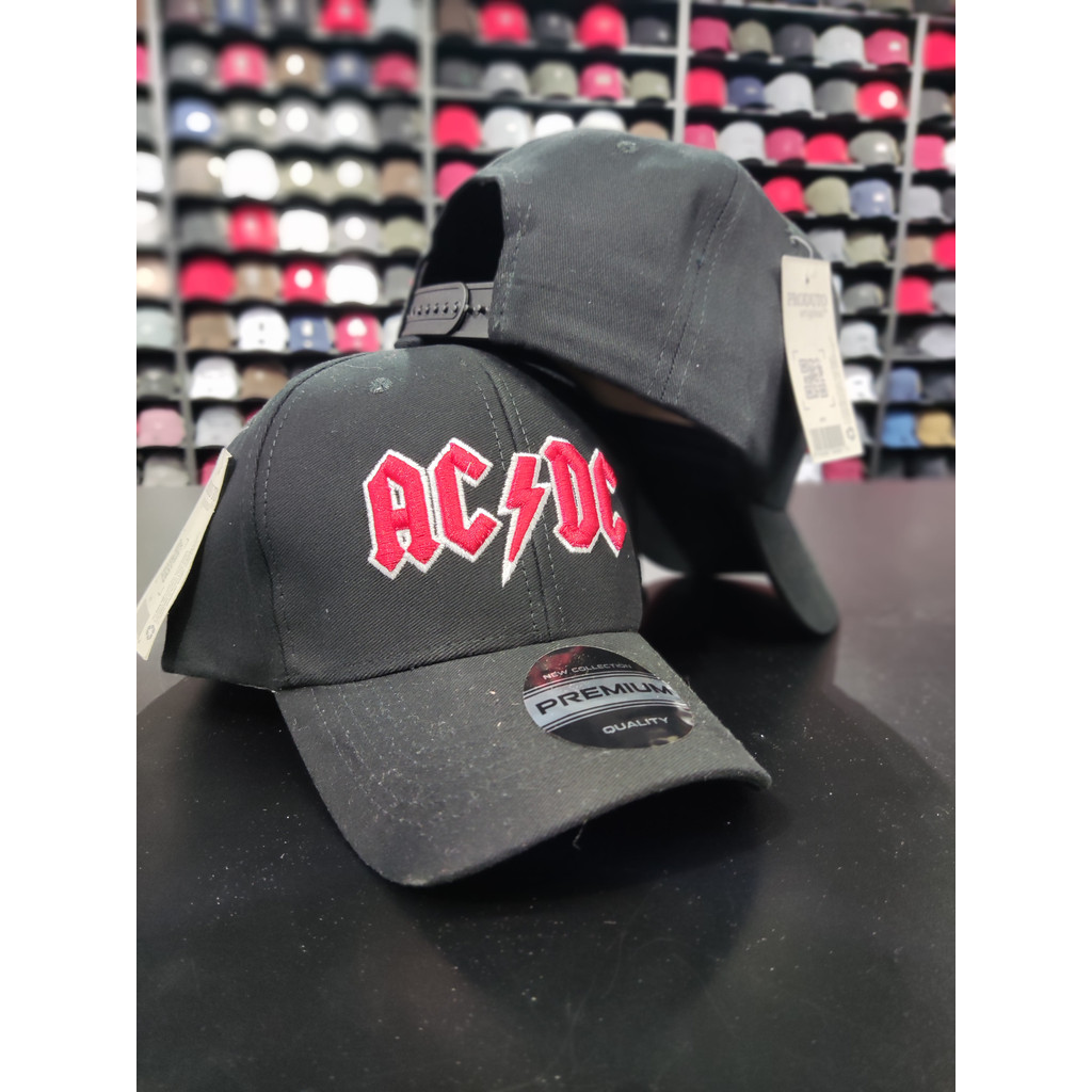 Bone de Rock e Banda de Rock Aba Curva Rock In Roll Fita Fitao e Trava Snapback Bordado