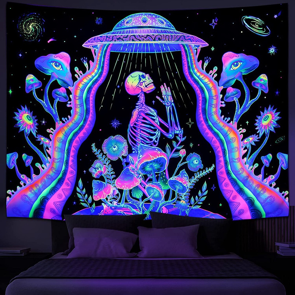 Tapeçaria Fluorescente UV Astronauta Decoração Estética de Parede Hippie para Quarto Indie EN6W em Oferta na Shopee