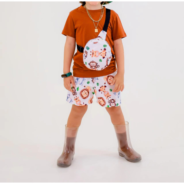 CONJUNTO INFANTIL MENINO TEMÁTICO SAFARI CAMISA,SHORT E BOLSA.