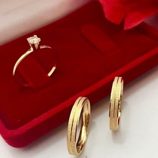Par de Aliança de Noivado Casamento Dourada Brilhante Diamantada fina 4mm + Solitária 2mm
