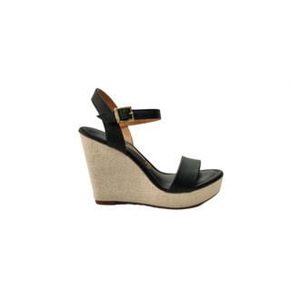 Vizzano Sandália Anabela Feminina Salto 10 cm Ref. 6283.2000