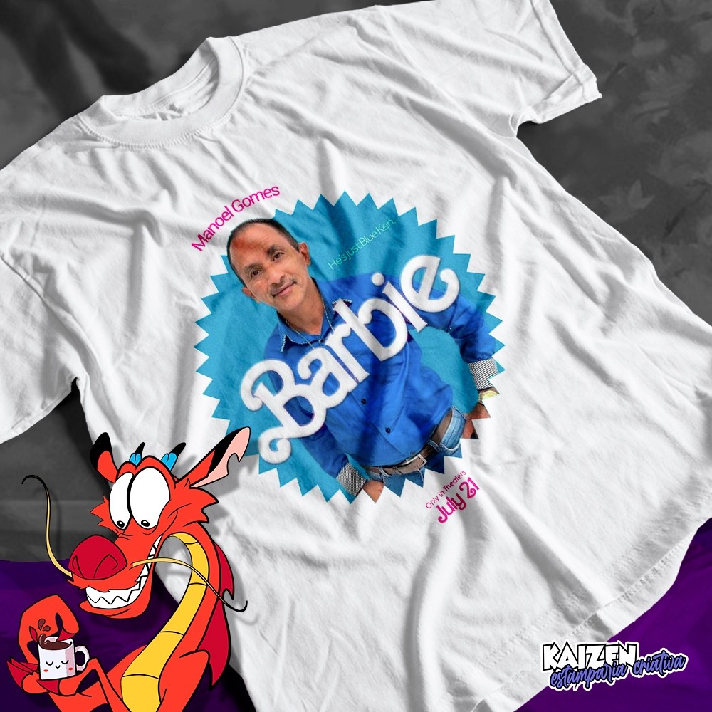 Camiseta Meme - Manoel Tsé Gomes - Poster Barbie - Blue Ken - Anime - Poliéster unissex