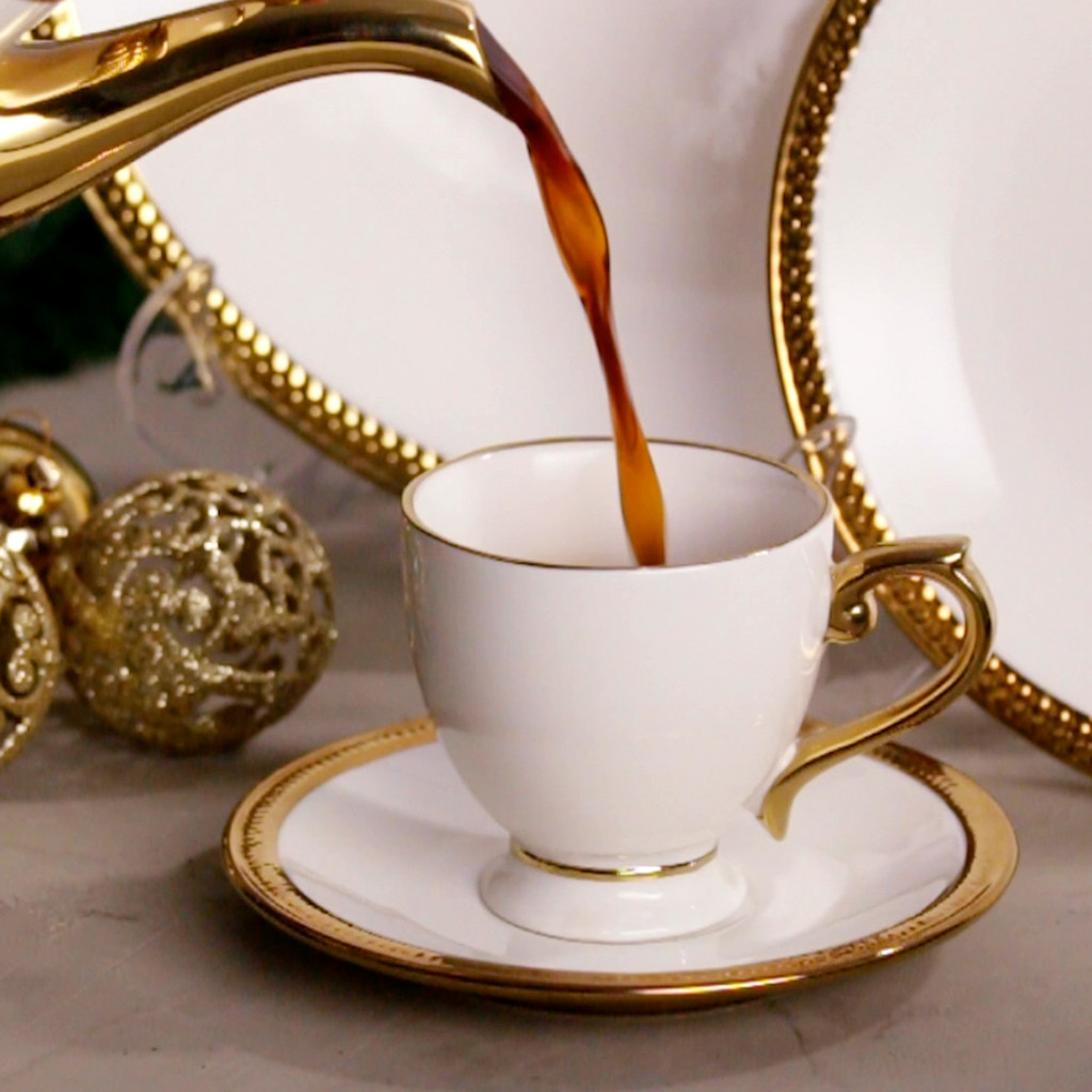 Xícara Café Branca Porcelana Com Pires Luxo Decoração 1 Unidade Borda Dourada 90ml