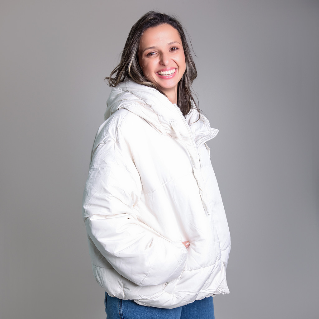Jaqueta Puffer Feminina The Style Box Com Capuz - Forrada, Térmica, Estilosa, Cores Variadas, Leve e Confortável