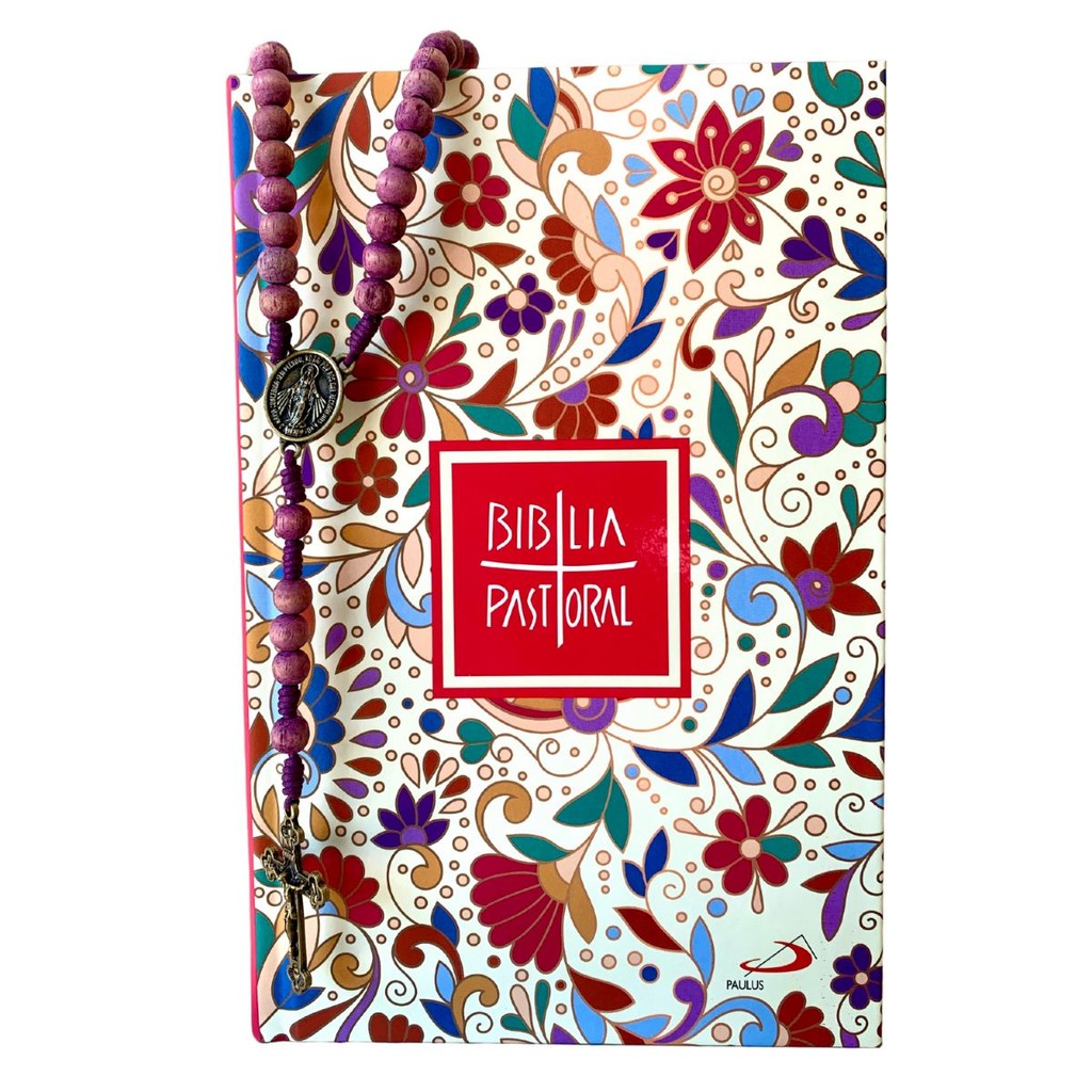 BIBLIA PASTORAL FLORAL CAPA DURA EDITORA PAULUS COMPLETA + TERÇO PARA ORAÇÃO