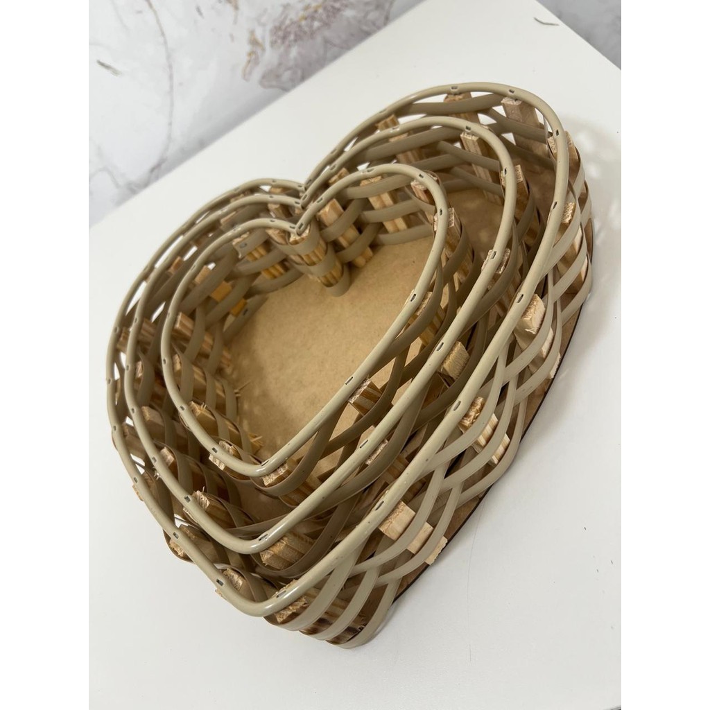 CESTA CORAÇÃO  BANDEJA TRUFA/ DIA DAS MÃES/TAMANHOS DISPONIVEIS P/M/G -/ Envio Imediato em Oferta na Shopee