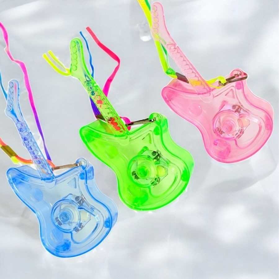 Colar Pisca Pisca De Guitarra - Sortidos - 9cm - 1 unidade - Rizzo - Home & Living