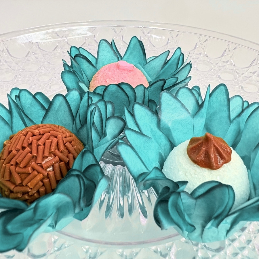 Forminha para Doces Finos - Madri Azul Turquesa - 30 unidades - Decora Doces - Rizzo em Oferta na Shopee