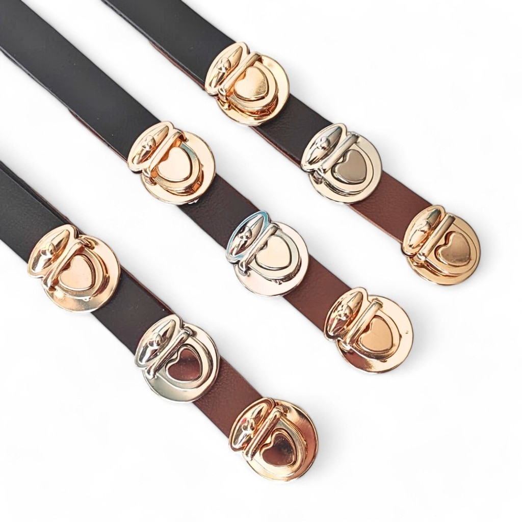 Kit com 9 lapelas fecho coração em couro sintético Montana