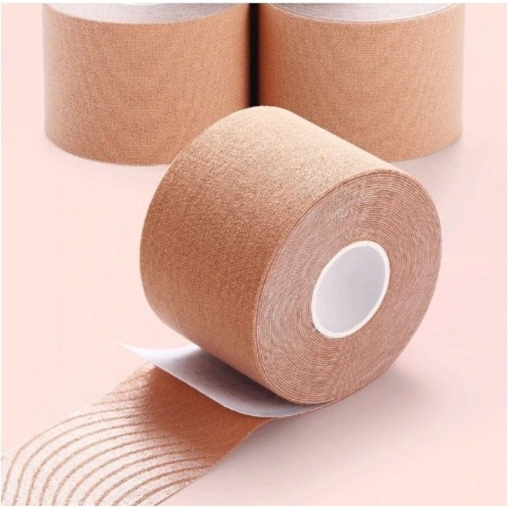 Kit  Sutiã Rolo Adesivo Levanta Peito Seio Fita Boob Tape Invisível Seio Fita Invisível 5 Metros B em Oferta na Shopee