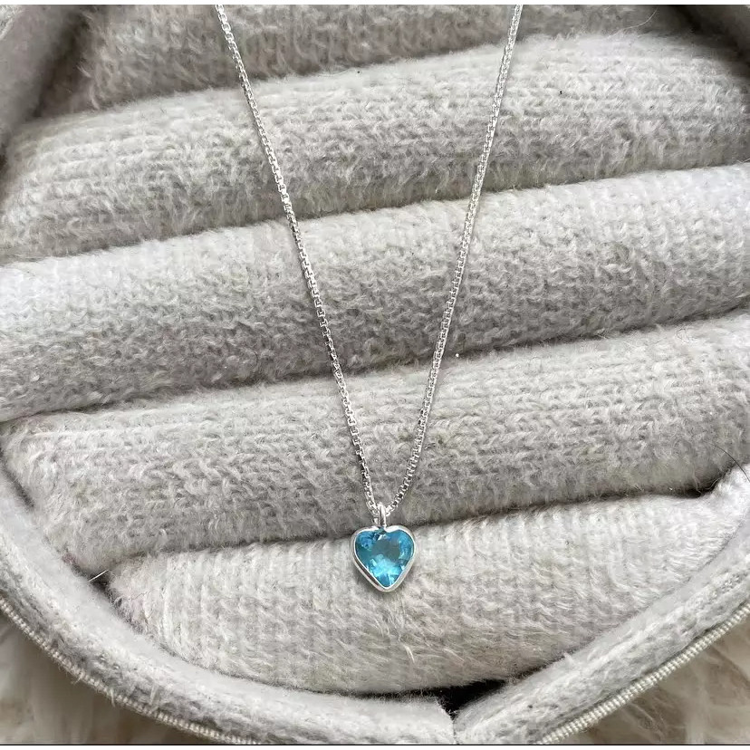 Colar Cordão Ponto de Luz Vermelho Coração em Prata 925 em Oferta na Shopee