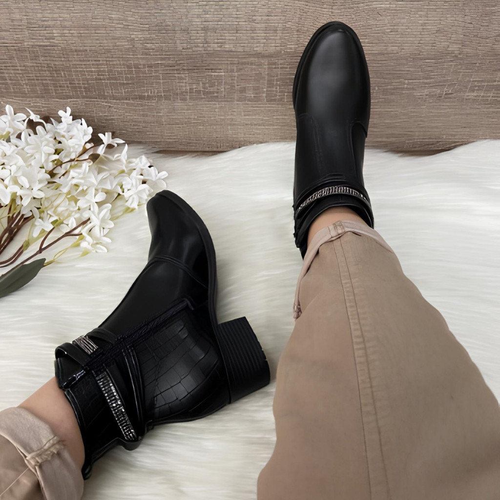 Bota Moleca Cano Curto Feminina Original