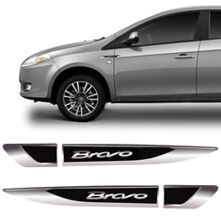 Par De Aplique Lateral Fiat Bravo 2011/2016 Emblema Resinado
